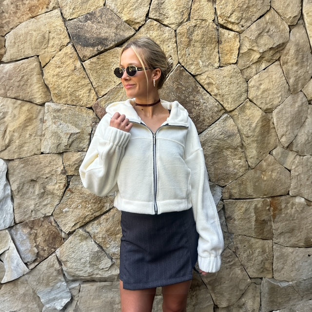 Chaqueta Crop Polar Crudo