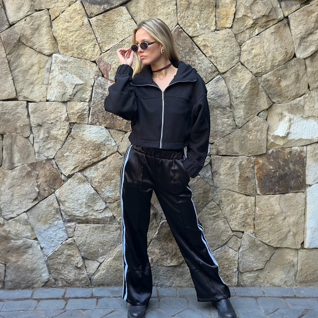 Chaqueta Crop Polar Negra