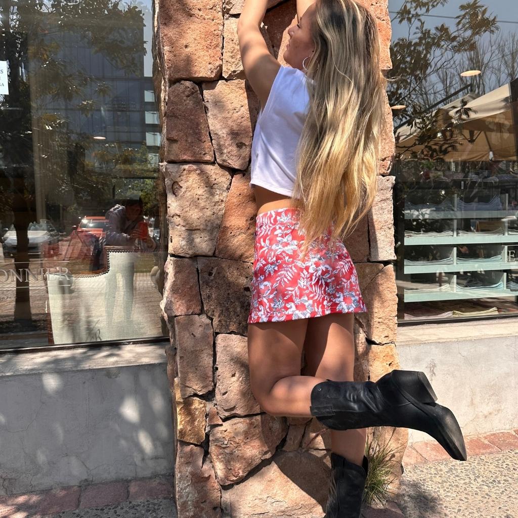 Falda Short Cruzada Flores