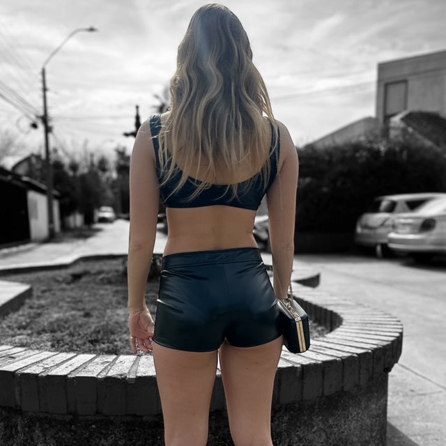 Micro Short Cuerina